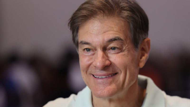 Starul TV Dr. Oz, nominalizat de Trump într-un post-cheie în Sănătate. Mehmet Oz, un persoanj controversat