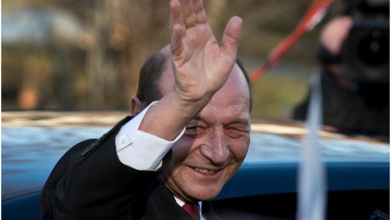 Băsescu îl ironizează pe Ciolacu: "Marceleeeee, sună-l pe Trump. Zi-i pă românește"