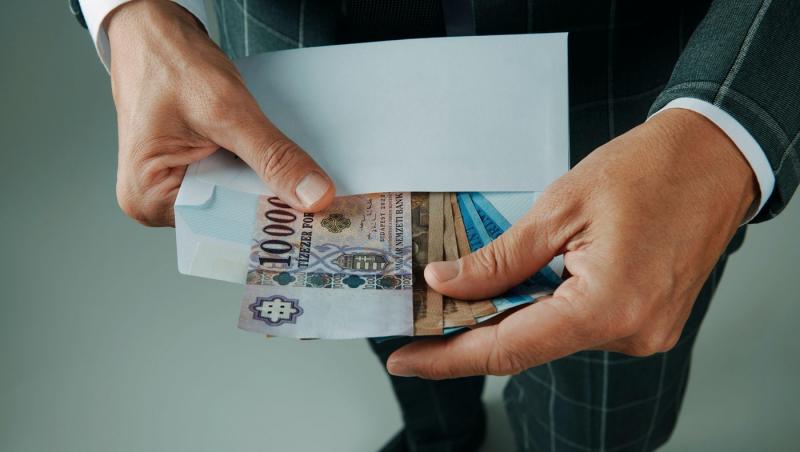 Ungaria anunţă că va majora salariul minim cu 40% până în 2027