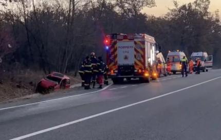 Băiat de 14 ani, mort într-un şanţ de colectare a apelor pluviale. Accident teribil pe un drum din Dolj, între Perişor şi Radovan