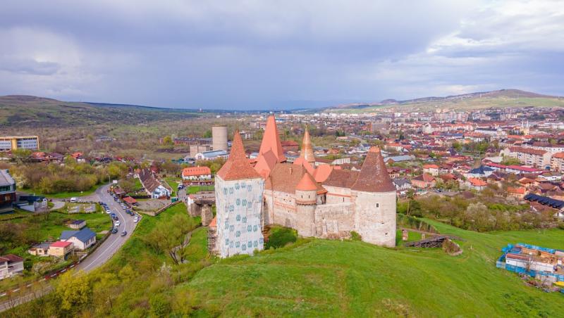 Monument inclus pe lista UNESCO, vandalizat de necunoscuți, în Hunedoara