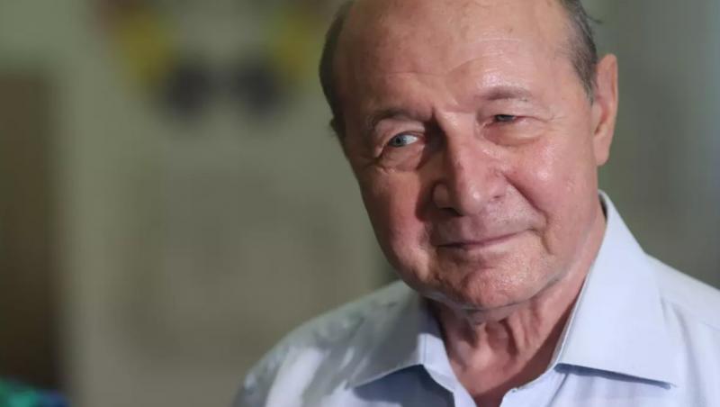 Băsescu, despre şedinţa CSAT: "Vii după 3 zile şi îmi spui că au fost atacuri cibernetice ruseşti. Râde şi Medvedev de noi"