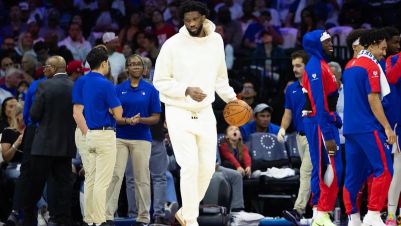 NBA a deschis o anchetă după altercaţia pivotului Philadelphia 76ers, Joel Embiid, cu un reporter. "Data viitoare să vezi ce o să-ţi fac!"