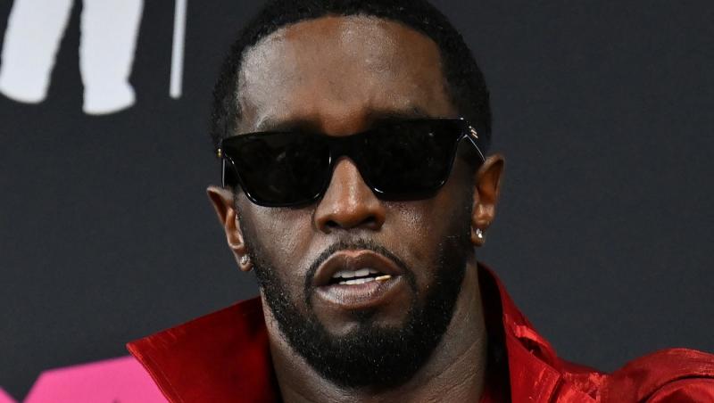 Sean P. Diddy, acuzat că a ameninţat o femeie că o aruncă de la etajul 17 al unei clădiri