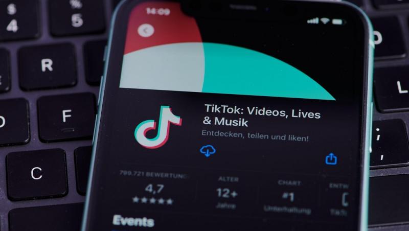 Provocarea de pe TikTok care a determinat zeci de adolescente să se automutileze. "Aveau zeci de tăieturi pe tot corpul"