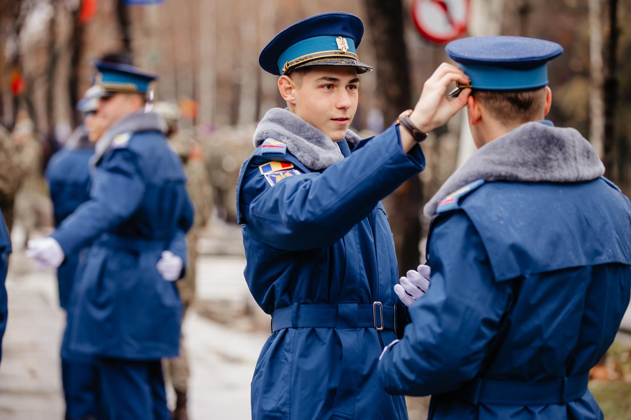 Paradă militară de Ziua Naţională a României