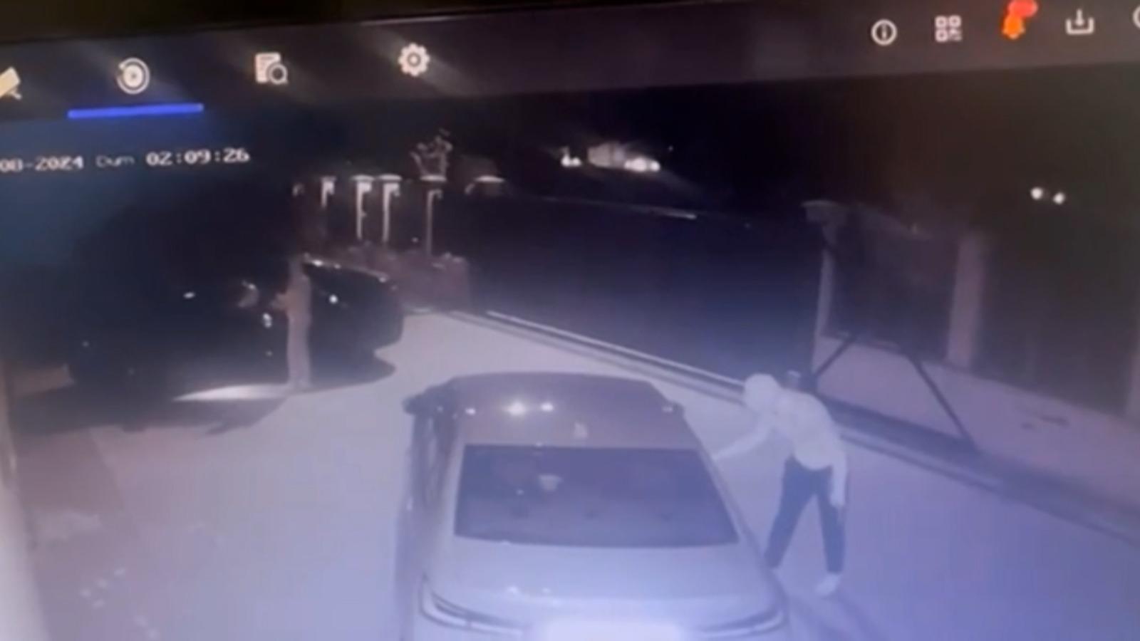 O localitate de lux este terorizată de hoţi. Fură de faţă cu poliţia, iar proprietarii se tem să mai plece în vacanţă