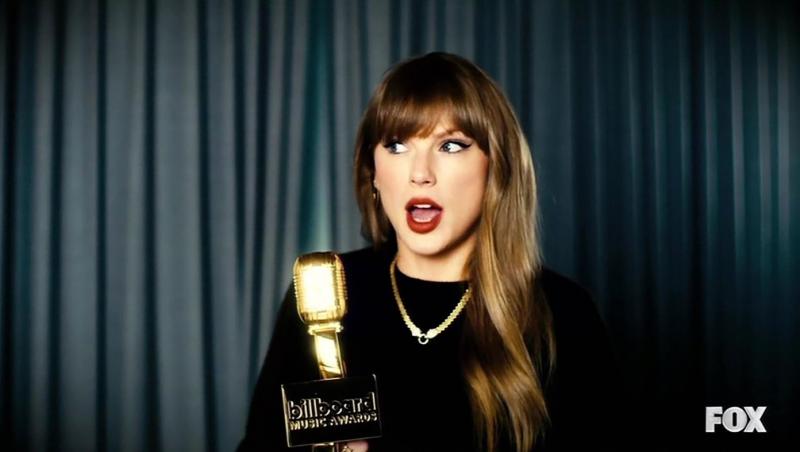 Taylor Swift devine cel mai premiat artist al Billboard Music Awards. Reacţia cântăreţei