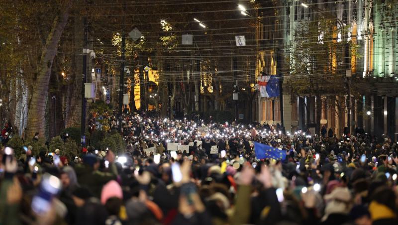 Mii de protestatari în stradă, în Georgia, înaintea desemnării noului președinte. Salome Zourabișvili anunțase că nu va preda mandatul