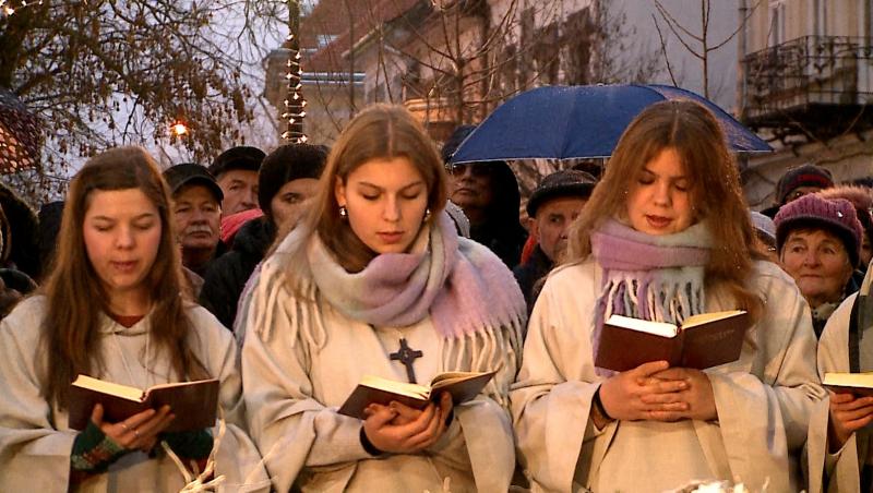 Ce este ceremonia de Advent, tradiţia de dinaintea Crăciunului păstrată cu sfinţenie de catolicii din Târgu Mureş