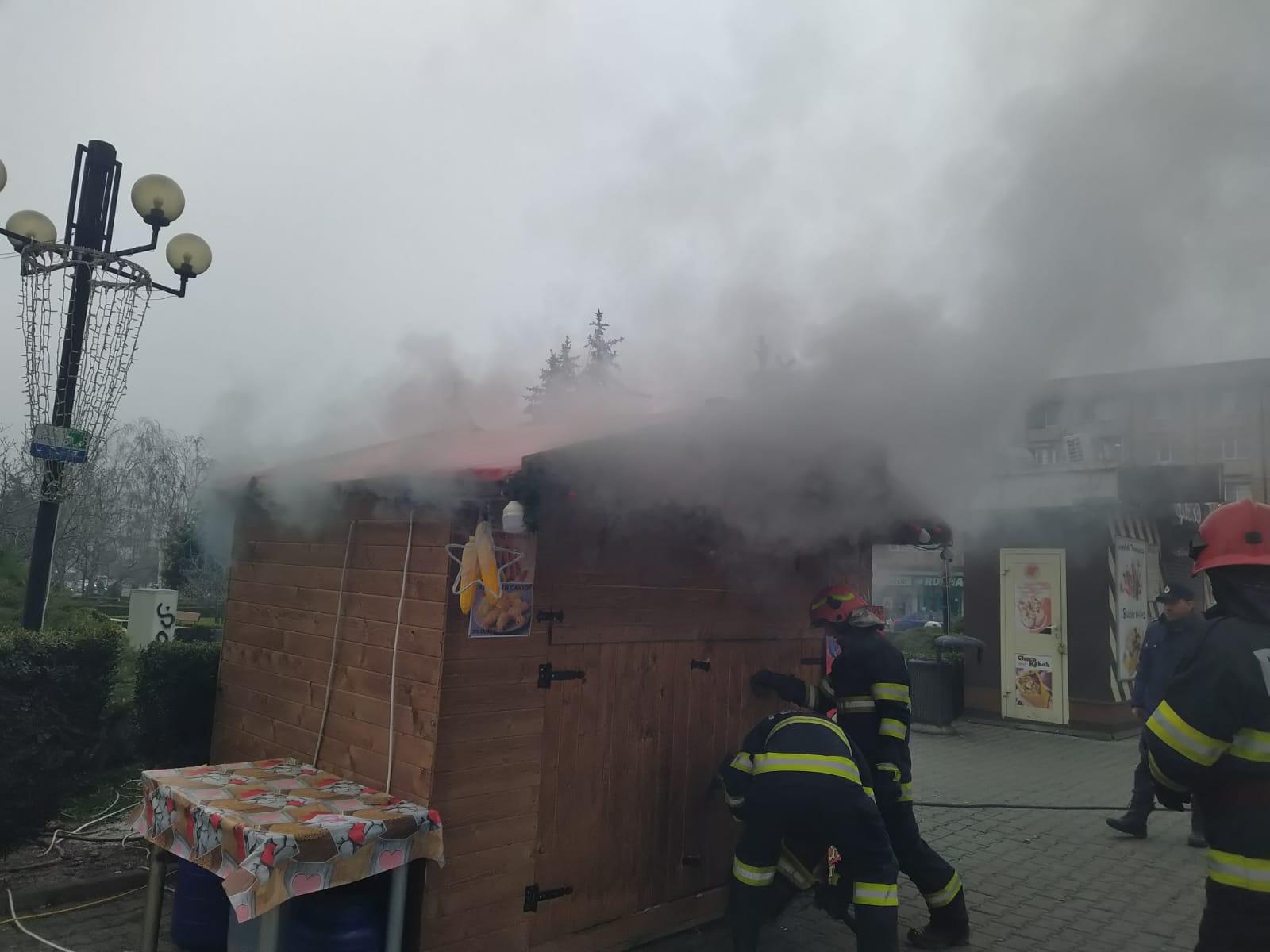 Incendiu la Târgul de Crăciun din Ploieşti