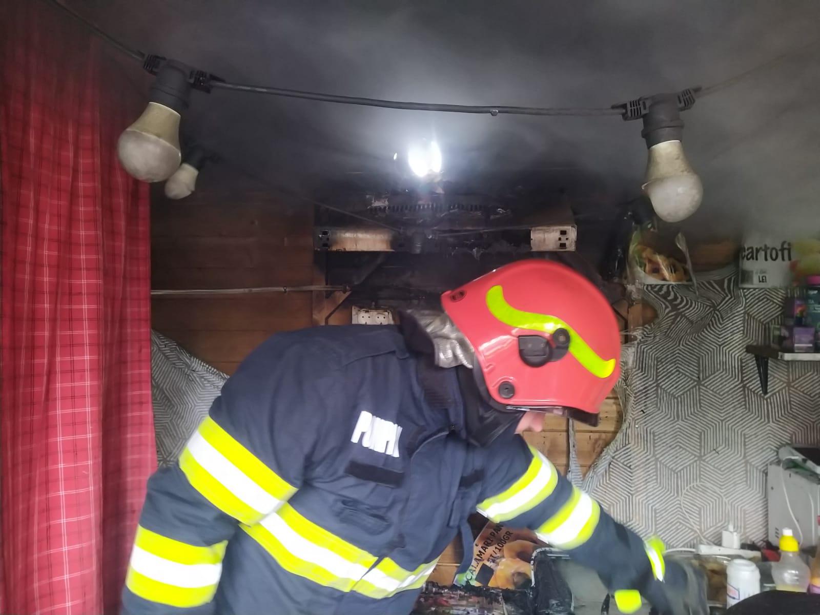 Incendiu la Târgul de Crăciun din Ploieşti