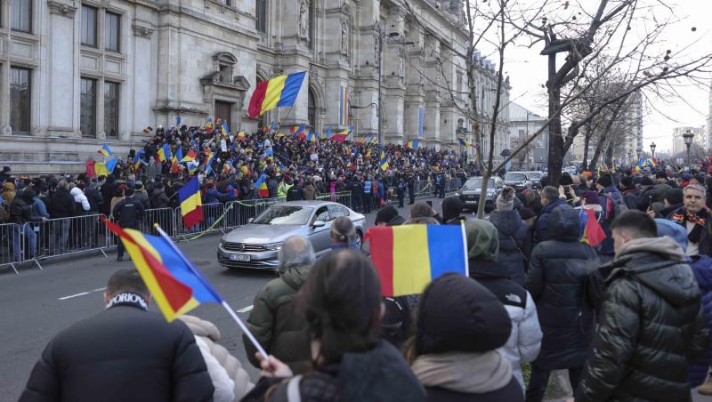 Dosar penal după ce un bărbat a postat ameninţări la adresa judecătoarei de la CAB care judecă dosarul anulării alegerilor