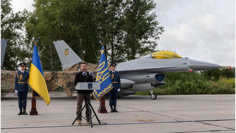 Ucraina a primit al doilea lot de avioane de lupta F-16 din Danemarca. Zelenski: "Acesta e leadership când vine vorba de protejarea oamenilor"