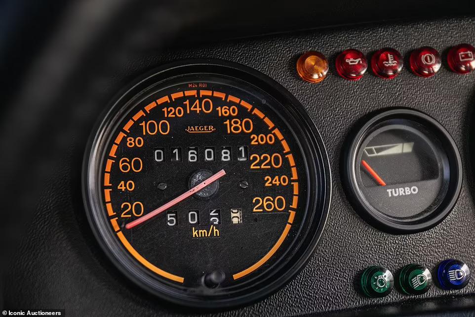 Cu cât se licitează un Peugeot 205 Turbo 16 din 1985. Maşina prinde 100 de km/oră în 6 secunde şi are doar 16 mii de km parcurşi