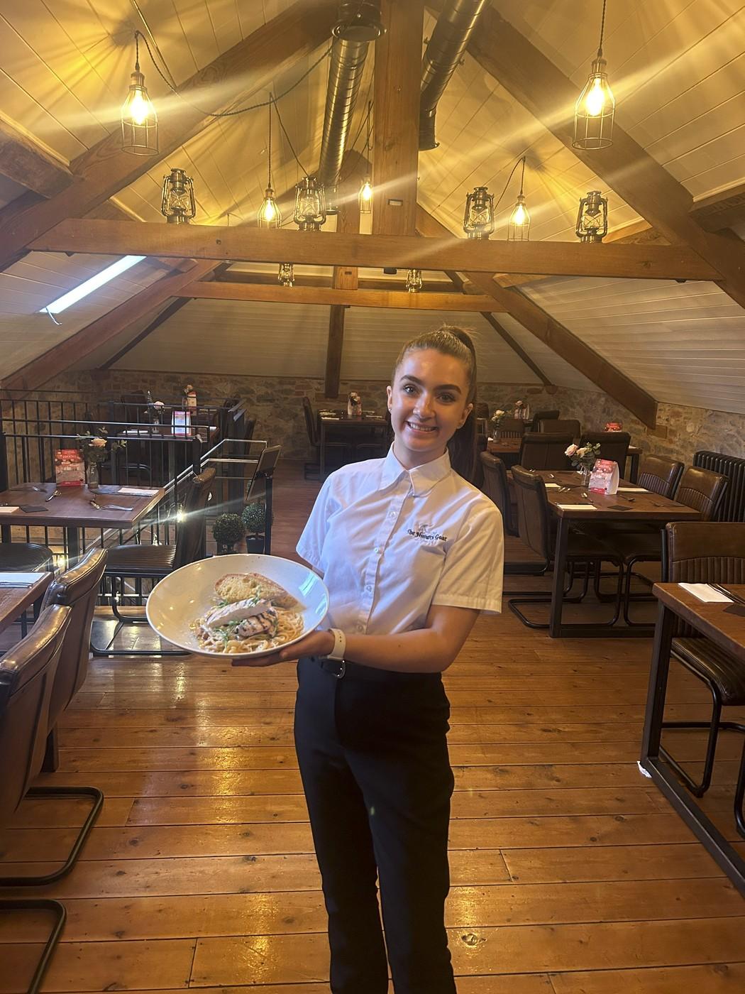 Restaurantul Oliviei, o afacere de succes. Tânăra a deschis localul când avea doar 18 ani