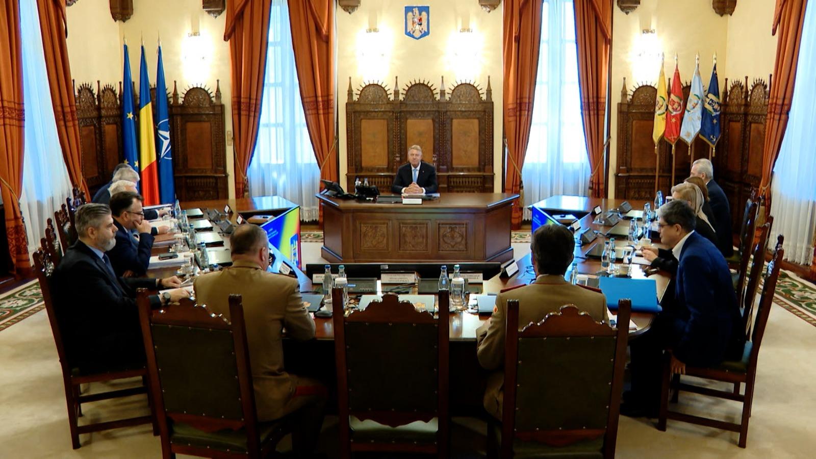 Şedinţă CSAT, covocată la Klaus Iohannis la Cotroceni. Securitatea la Marea Neagră şi înzestrarea Armatei, printre subiectele fierbinţi