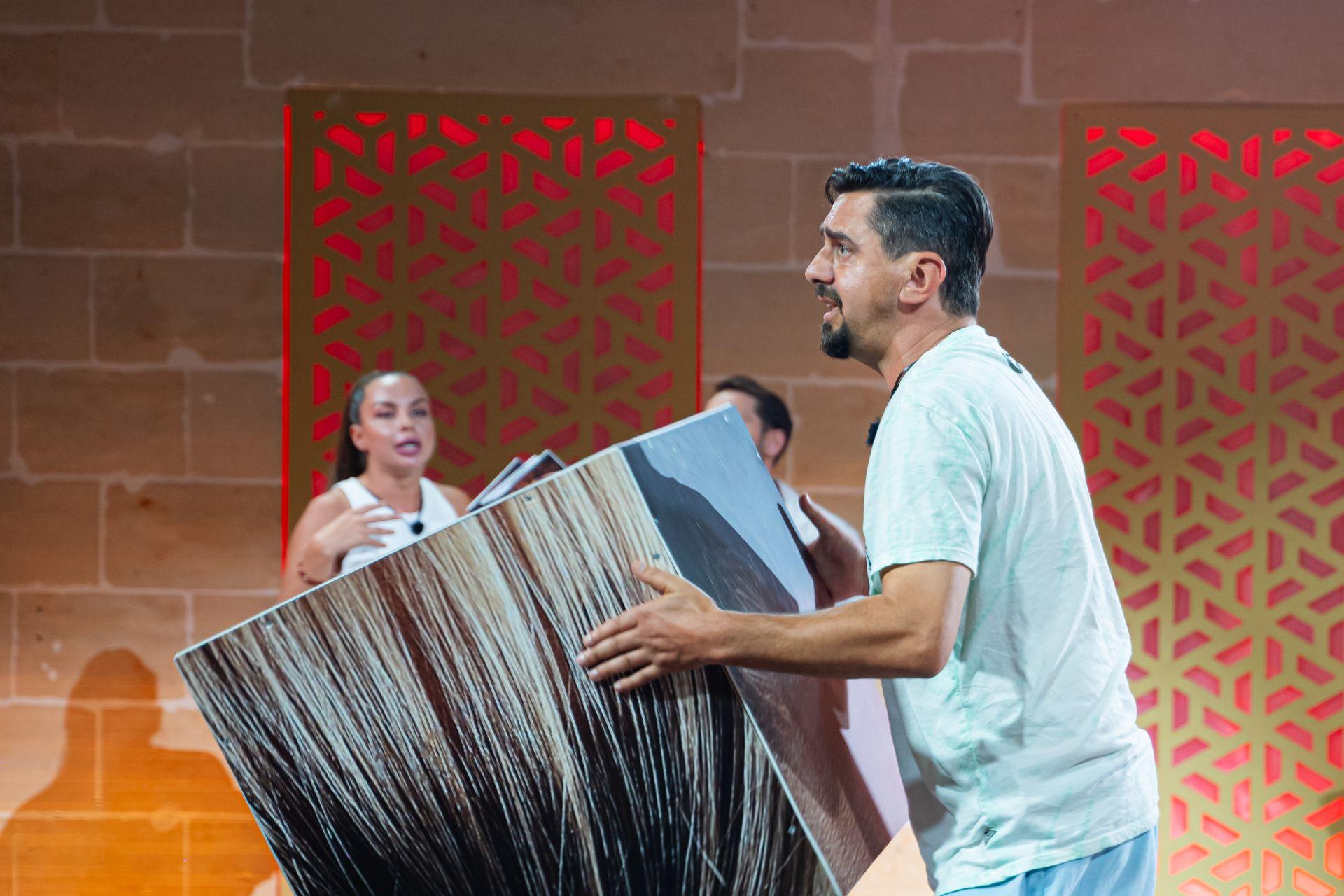 Roxana Blenche și Cătălin Bucur, propuși spre eliminare la Power Couple România. Panică la proba cuplurilor! Sorin Gonțea: "Am văzut că Daiana înghețase și tremura"