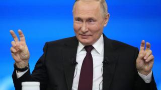 Putin a zburat la bordul unui bombardier nuclear modernizat. Ce semnal transmite Rusia Occidentului