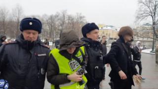 Mai mulți jurnaliști au fost arestați în Moscova, la o manifestație a unor soții de militari mobilizați