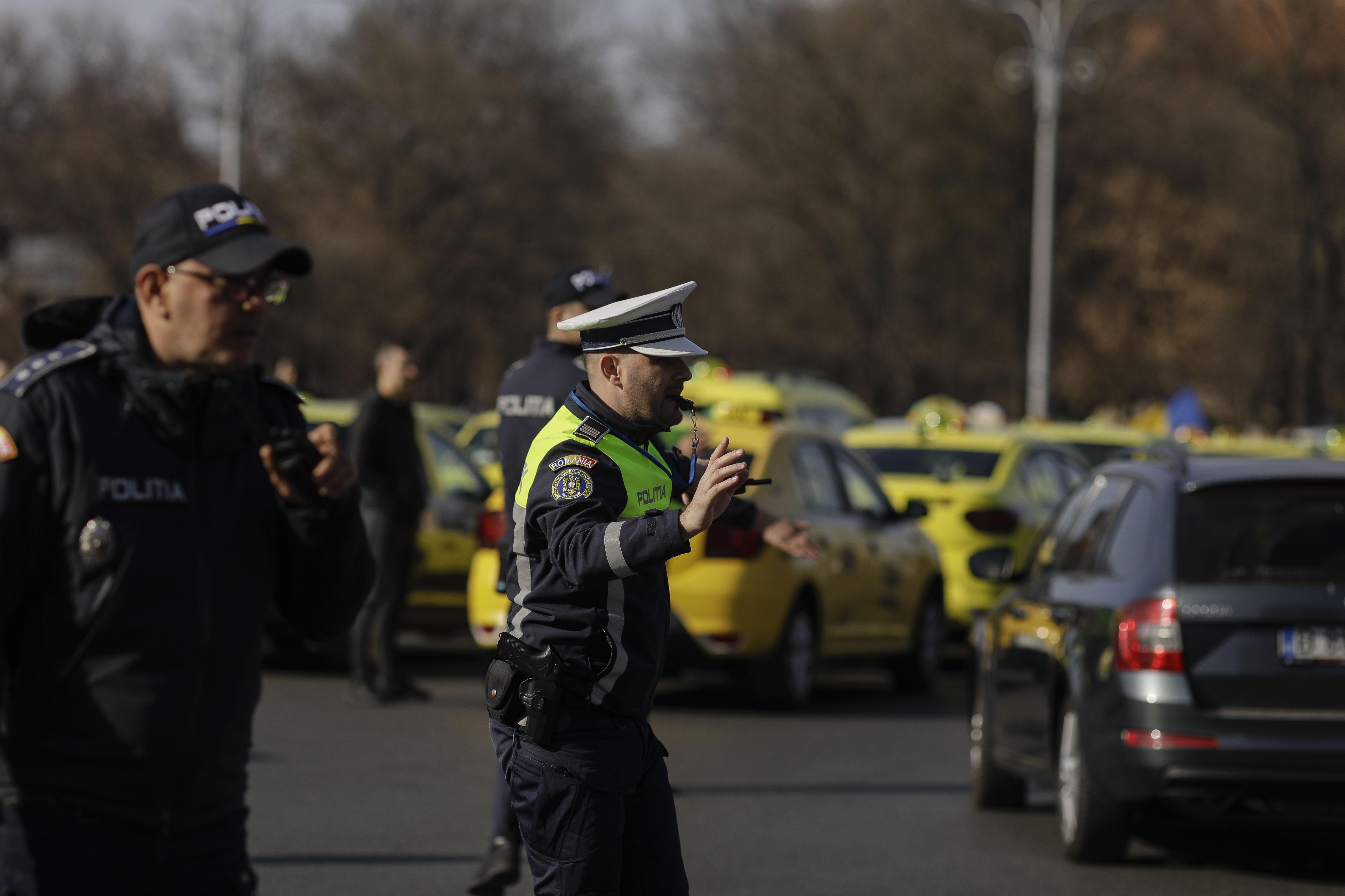 Taximetriştii intră în greva foamei, după 3 zile de proteste. Guvernul are nevoie de o lună pentru a le analiza solicitările
