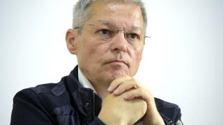 Dosarul Roșia Montană: Cioloș îi cere lui Ciolacu să publice integral decizia Tribunalului internaţional