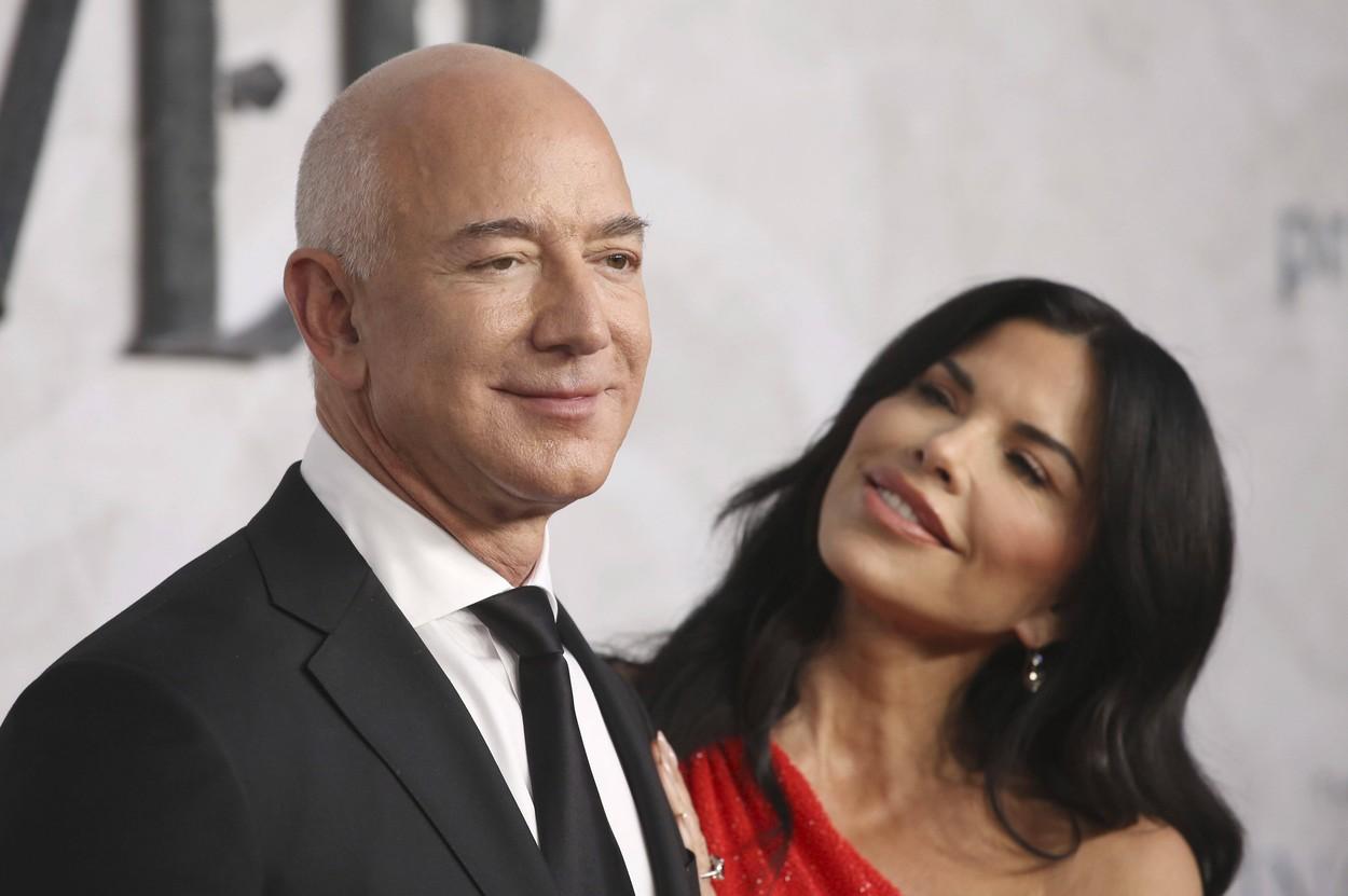 Jeff Bezos își vinde din acțiunile Amazon. Suma uriașă pe care o va obține în următoarele 12 luni