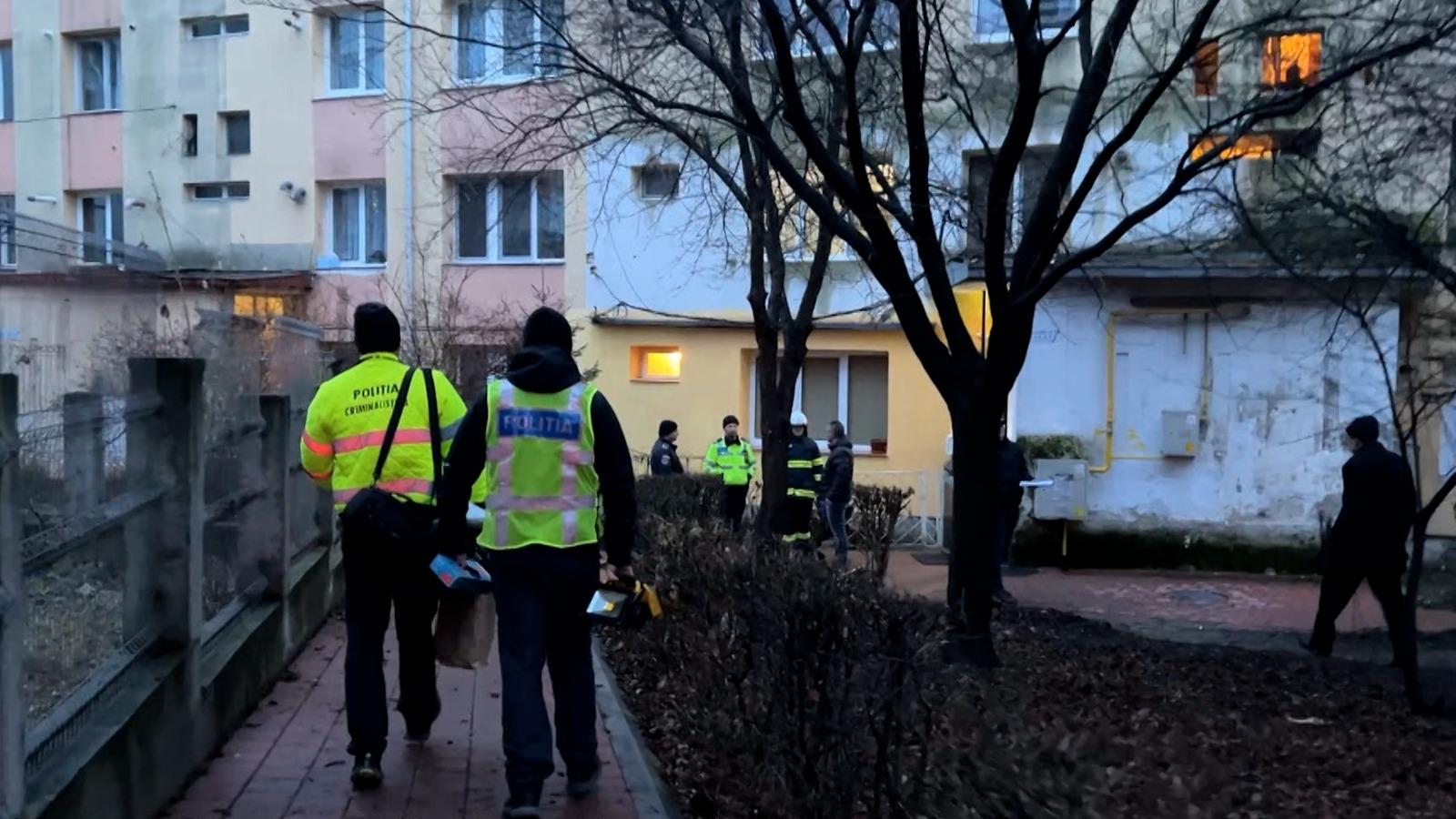 Au trăit o viaţă împreună şi au murit unul lângă altul. Ce ar fi cauzat incendiul în care doi soţi de 80 de ani şi-au pierdut viaţa, în Suceava