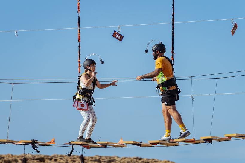 Power Couple România – La bine și la greu, 7 februarie 2024. Cum au făcut faţă Emi şi Mădălina la proba de pe podul suspendat