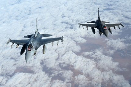 Ucraina ar putea primi avioane F-16 în iulie, însă doar 6 din 45 promise. De ce nu au început piloţii ucraineni antrenamentele la Feteşti