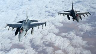 Ucraina ar putea primi avioane F-16 în iulie, însă doar 6 din 45 promise. De ce nu au început piloţii ucraineni antrenamentele la Feteşti