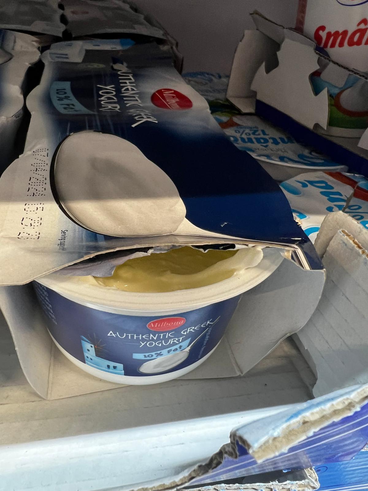 Magazin Lidl din Timişoara, închis după ce au fost găsite excremente de şoareci şi capcane cu lipici. Ce au mai găsit inspectorii la control