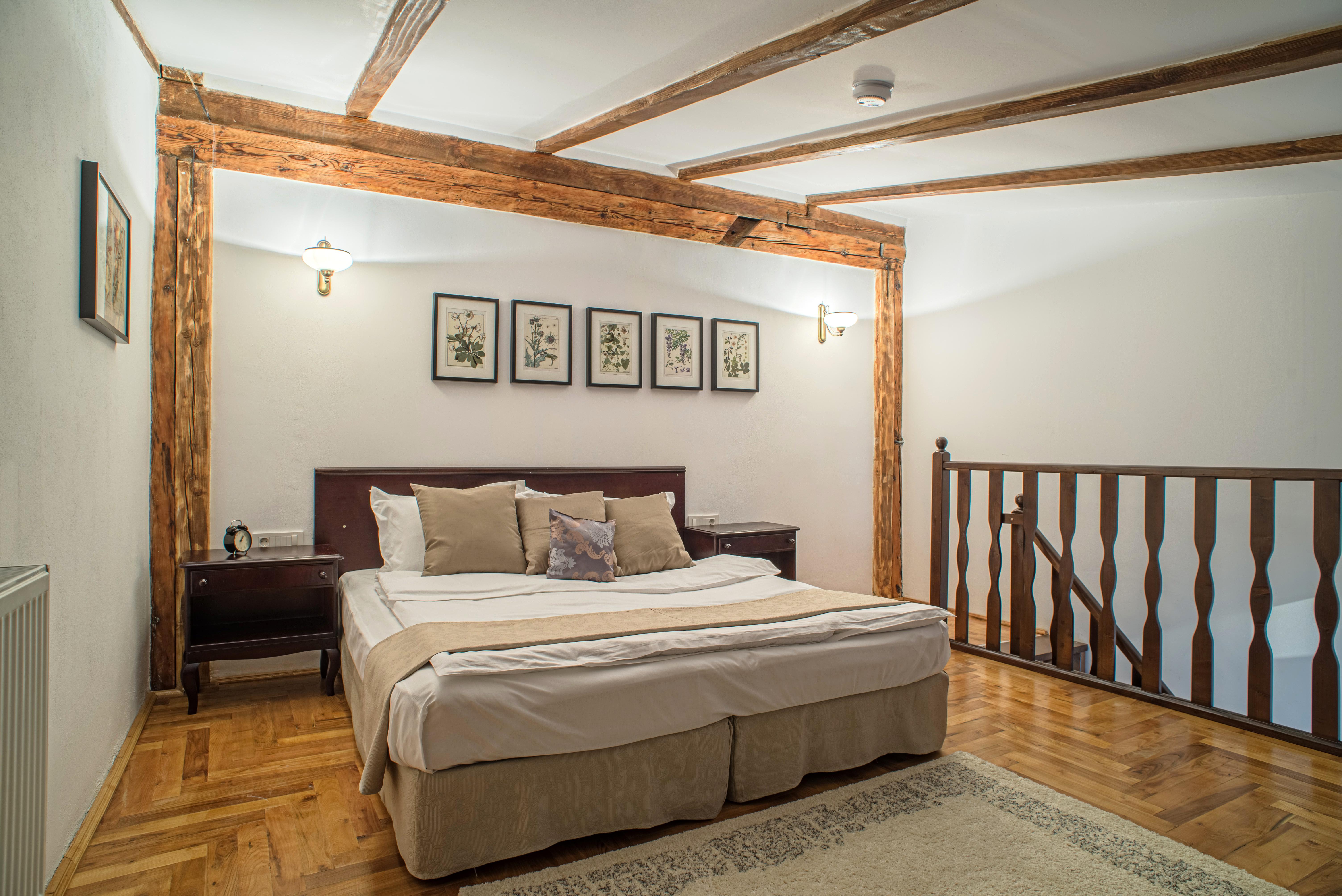 Cât costă o noapte de cazare la hotelul Simonei Halep din Braşov. Are 3 stele şi se află la poalele muntelui Tâmpa