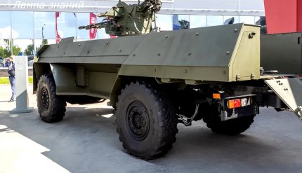 Ruşii au prezentat noile drone terestre ce vor lupta pe frontul din Ucraina. De ce capabilă "Zubilo", drona pusă pe şasiu de camion militar