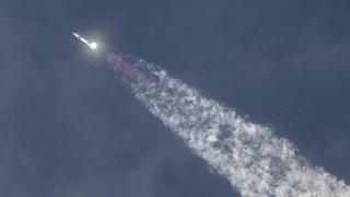 Racheta Starship, distrusă la reintrarea în atmosferă, după ce a atins majoritatea obiectivelor fixate pentru zborul de încercare. Al 3-lea test neureuşit pentru SpaceX