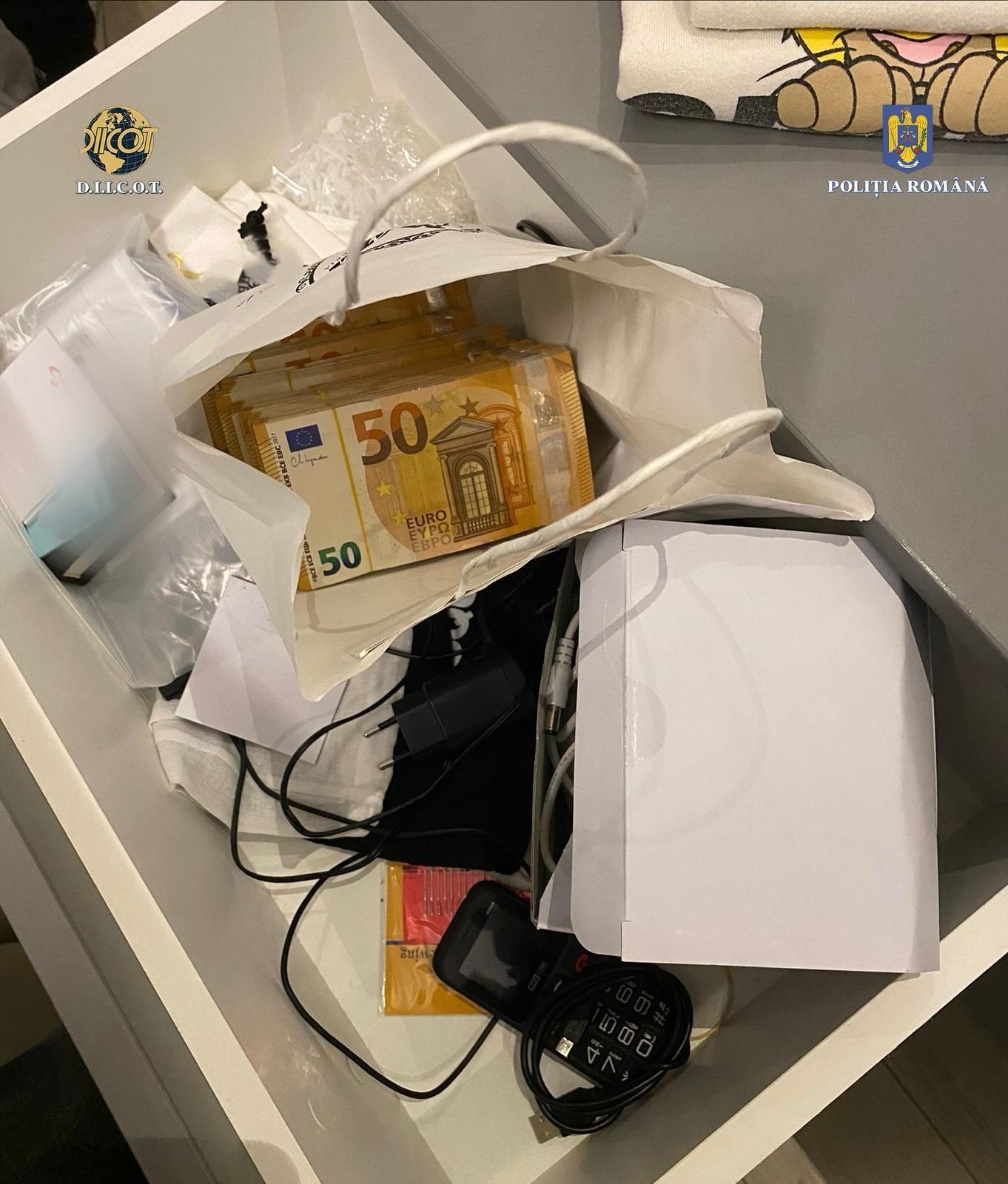 Schema prin care mai mulţi români au furat bani din peste 630 de conturi bancare din Spania. Au obţinut 2,5 milioane de euro