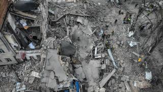 Kievul, zguduit de mai multe explozii. Ruşii pretind că au lovit două sisteme Patriot pe aeroportul Zhuliany, ucrainenii spun că au doborât rachetele