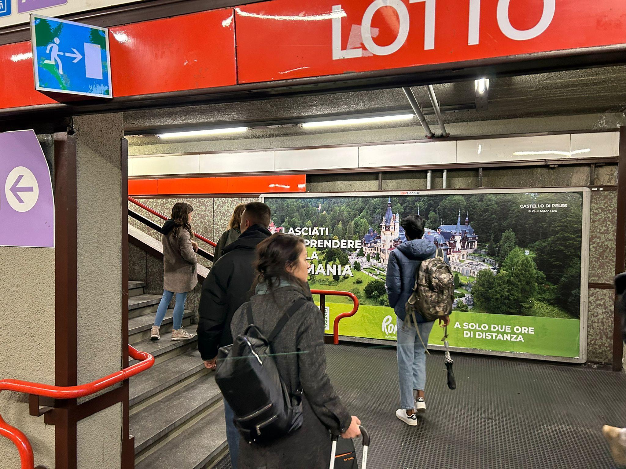"Lasă-te surprins de România!" O nouă campanie de promovare a ţării în două oraşe-cheie din Europa. Imagini spectaculoase, afişate la metrou şi pe autobuze