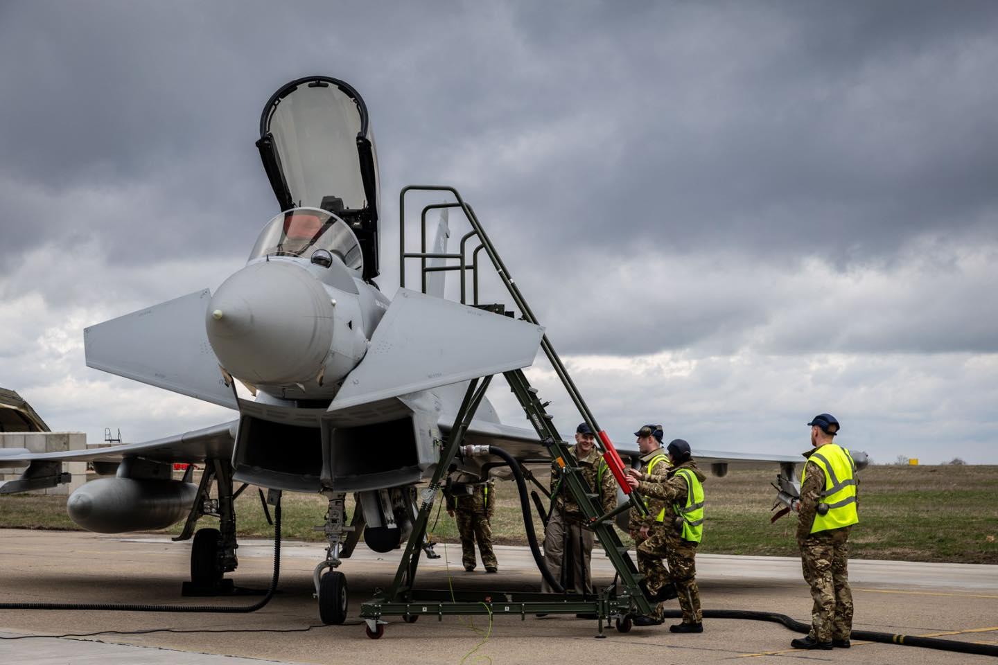 Șase aeronave Eurofighter Typhoon au aterizat la baza Mihail Kogălniceanu. Misiunea pe care o vor executa timp de 4 luni