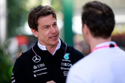 "Îmi venea să îmi trag un pumn". Toto Wolff a dezvăluit cum a trăit dezastrul Mercedes, din Marele Premiu al Australiei