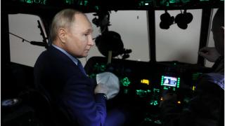 Vladimir Putin spune că Rusia nu va ataca NATO, dar va doborî avioanele F-16 date Ucrainei: "Dacă vor fi folosite din ţări terţe devin ţinte legitime"