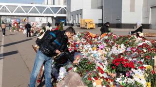 ISIS spune că teroriştii care au atacat mall-ul din Moscova ar fi putut ucide mult mai mulţi oameni, dar s-au blocat mitralierele