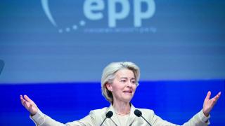 Ursula von der Leyen, desemnată la Bucureşti candidata popularilor europeni pentru un nou mandat la şefia CE