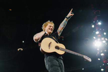 Ed Sheeran cântă matematica dragostei