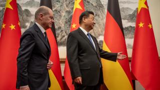 Germania cheamă China la masa negocierilor. Olaf Scholz vrea să discute cu Xi Jinping despre "o pace justă în Ucraina"