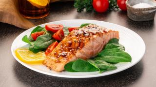 Exemple de meniu pentru deficit caloric. Ce poţi mânca într-o zi în funcţie de greutate, nivelul de activitate şi alti factori