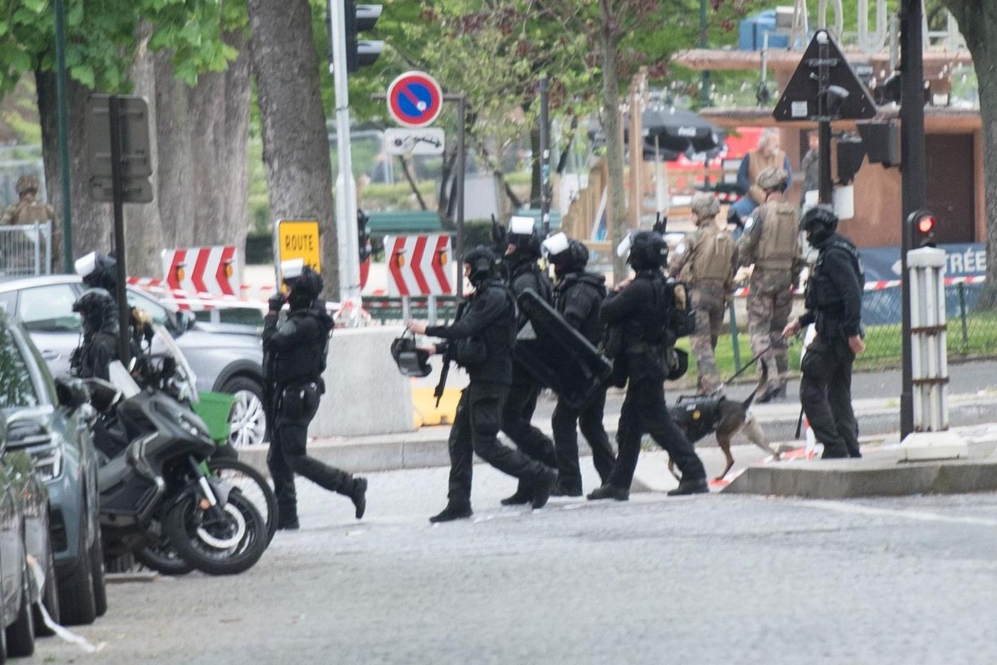 alertă Paris