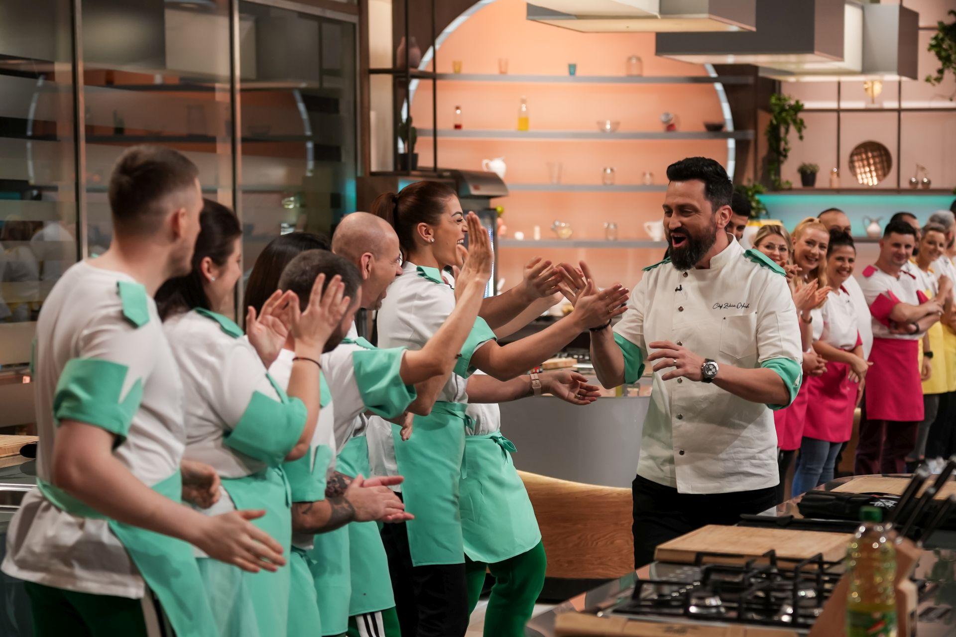 Presiune mare în bucătăria Chefi la cuțite: începe primul battle al sezonului 13. Chef Alexandru Sautner: "Se lasă cu scântei în seara asta!"