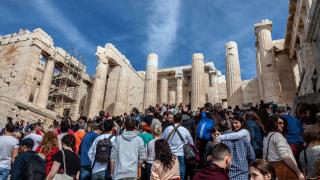 "Atena a încasat doar 42 de cenţi per turist în 2023", se plânge primarul elen, deşi capitala Greciei a primit aproape 7 milioane de turişti
