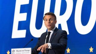 "Europa poate muri. Este încercuita de marile puteri" anunţă Macron la Sorbona. Cere ca UE "să nu fie vasalul Statelor Unite"
